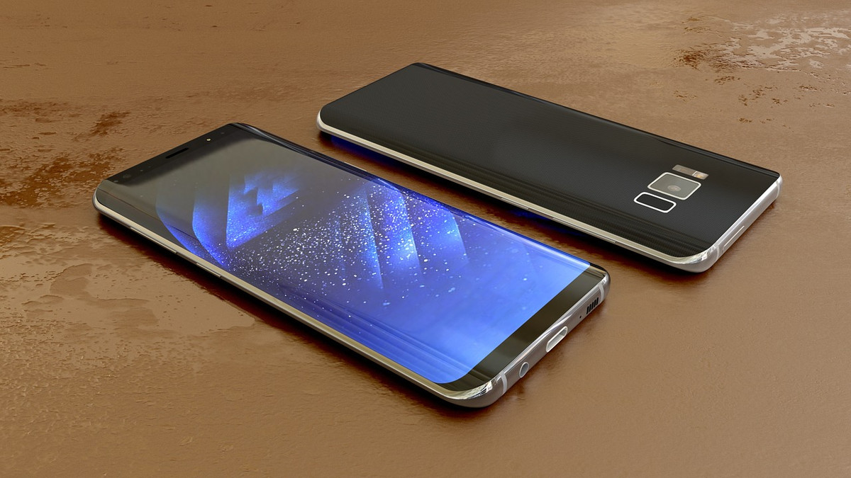 Zwei Smartphones liegen auf dem Tisch