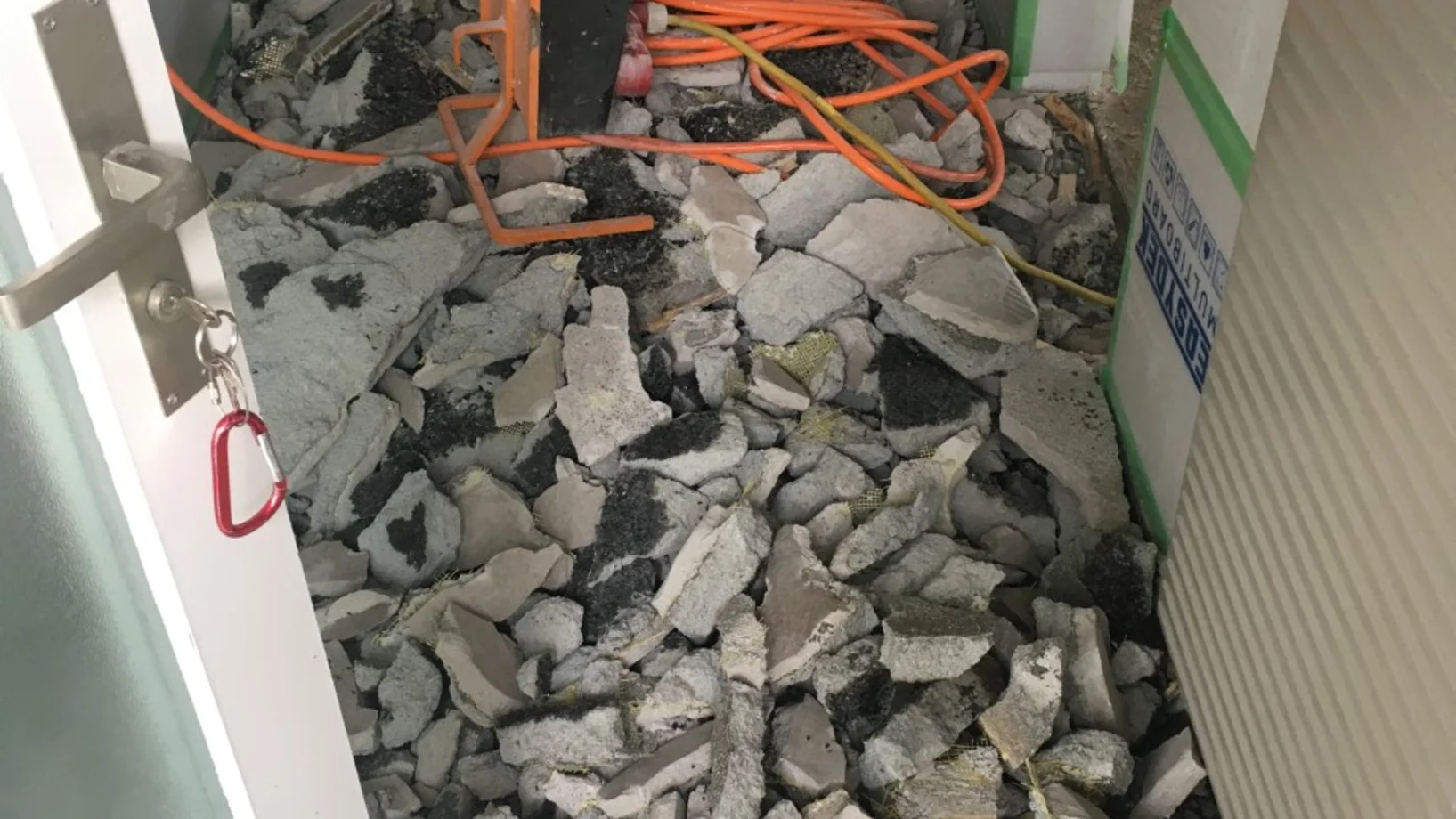 Boden voller Bauschutt