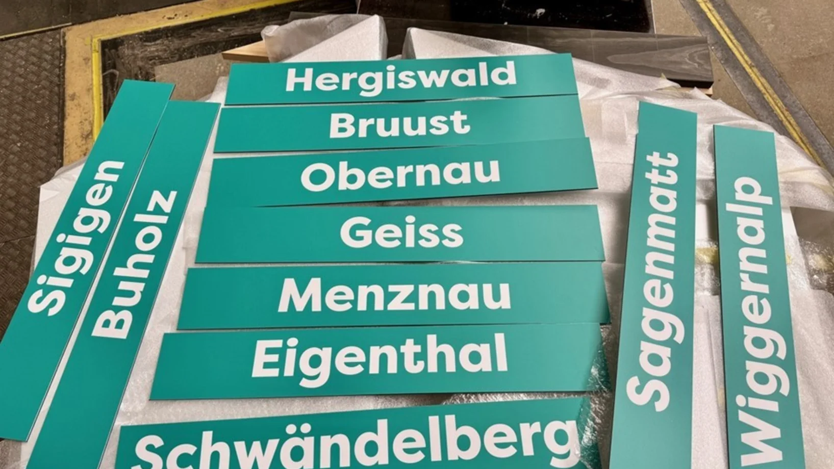 Mitfahrbänke