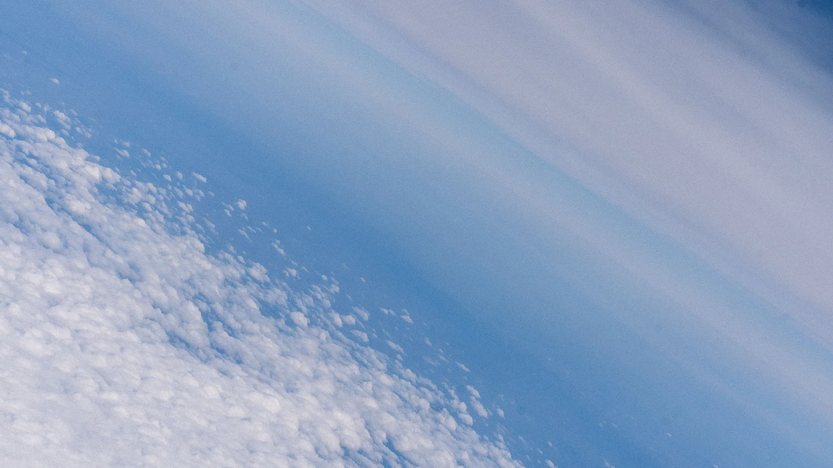 Wolken aufgenommen aus dem Weltraum