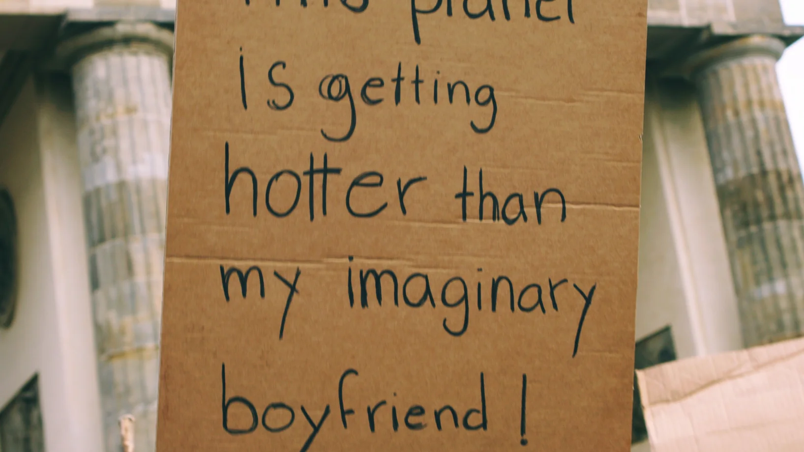 Bild: This planet is getting hotter than my imaginary boyfriend